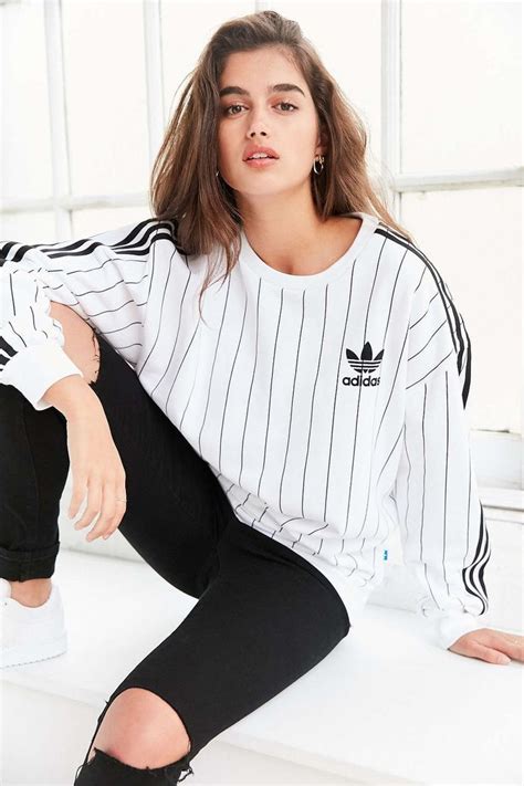 adidas pulli damen weiß|Weiße adidas Pullover für Damen kaufen » Weiße adidas Pullis.